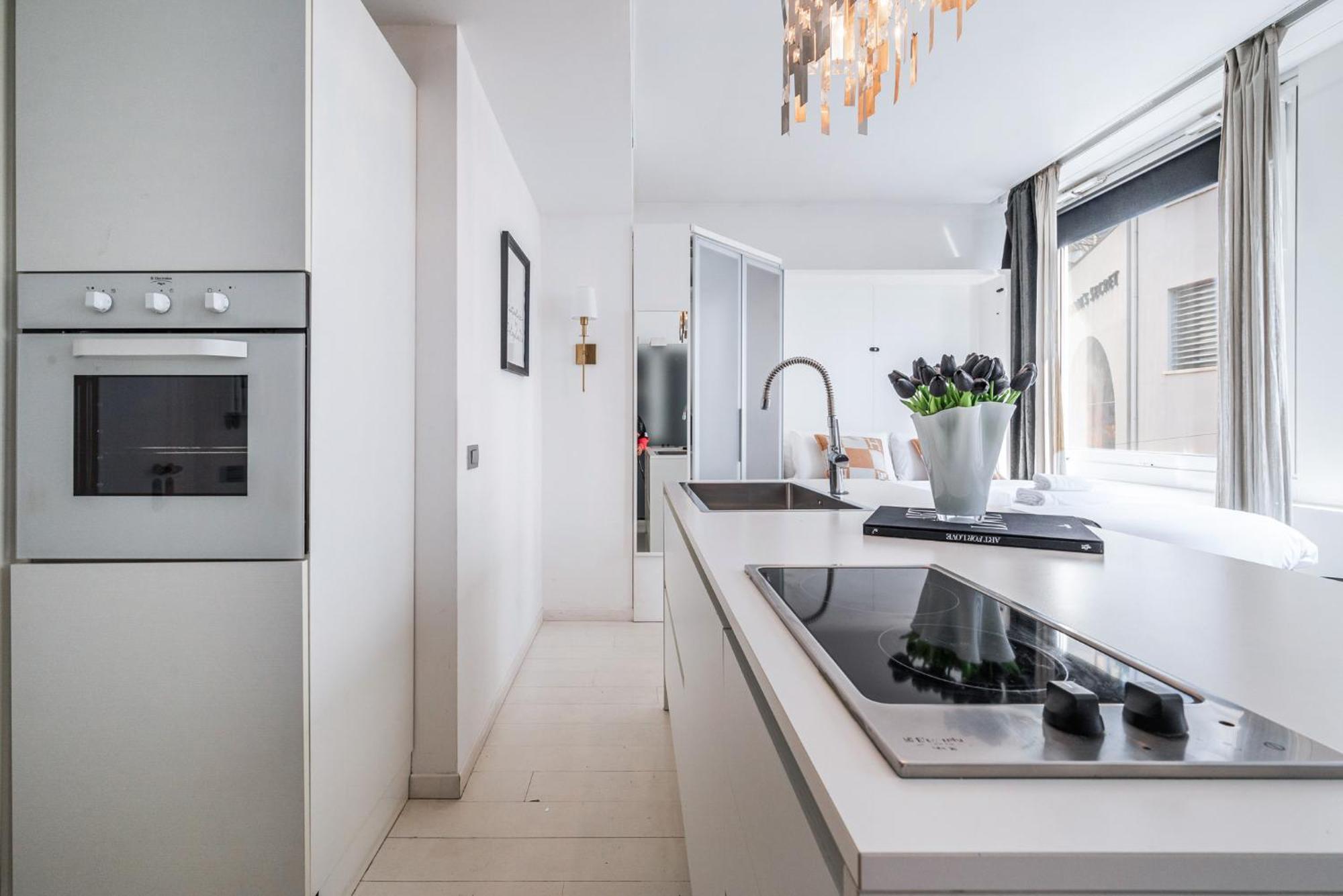 The Boutique Houses - Iconic Suite In Galleria Duomo With Private Parking Milano Eksteriør bilde