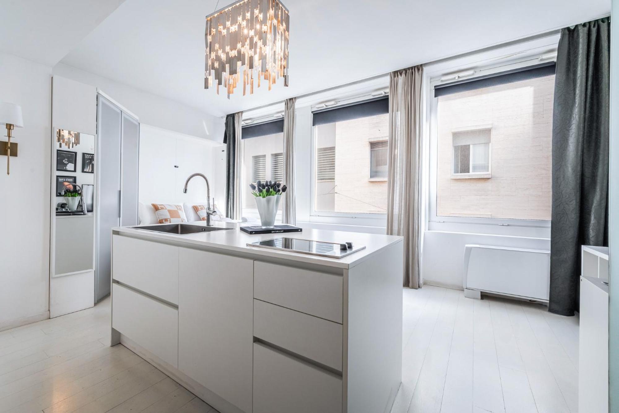 The Boutique Houses - Iconic Suite In Galleria Duomo With Private Parking Milano Eksteriør bilde